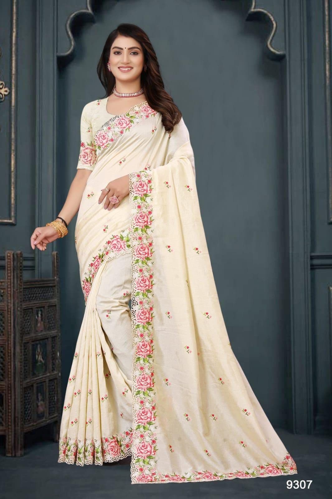 Hunar Beige Saree