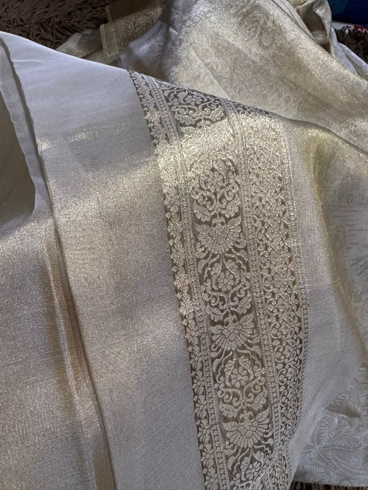 Parampara transparent gold saree