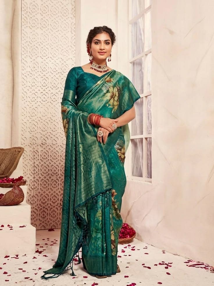 Divya Till Blue Saree